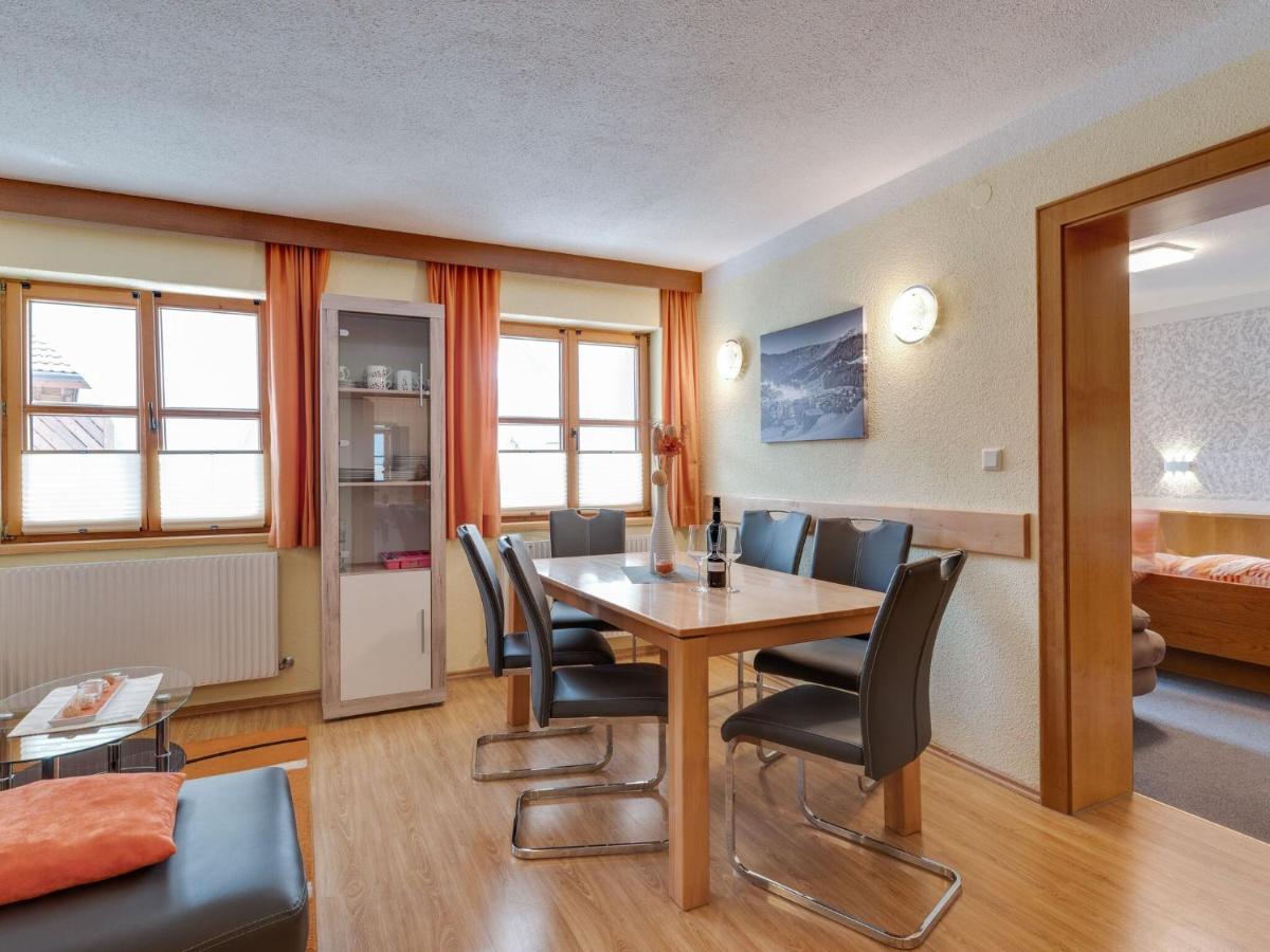 Lively Flat Near A Ski Resort In Fiss Dış mekan fotoğraf